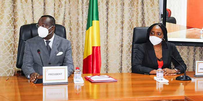 Les-ministres-Rigobert-Roger-Andely-et-Olga-Ghislaine-Ebouka-Babackas