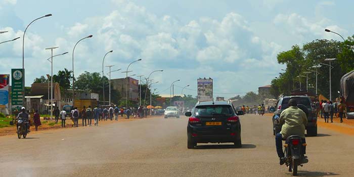 Centrafrique : paralysie du transport à Bangui à la suite d’un mouvement d’humeur des conducteurs de mototaxis avenue-des-Martyrs,-Centrafrique