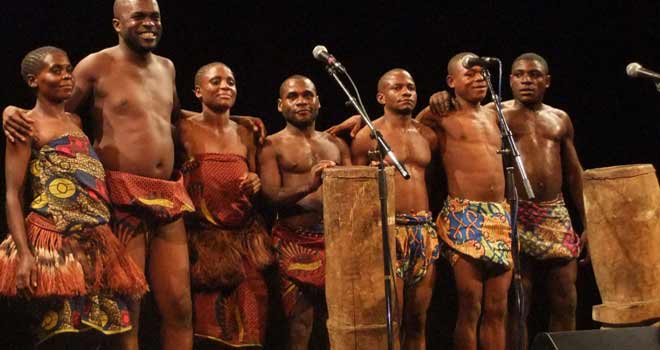 Tournée européenne 2017 des stars du groupe autochtone « Ndima Aka » du Congo-Brazzaville Tournée européenne 2017 des stars du groupe autochtone « Ndima Aka » du Congo-Brazzaville