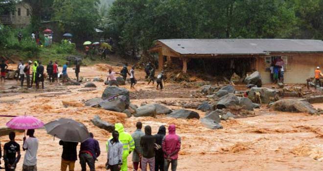 Inondations en Sierra Leone : le bilan fait état de plus de 400 morts Inondations en Sierra Leone : le bilan fait état de plus de 400 morts