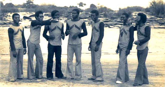 Le Group&rsquo; rouge précurseur de la world music dans le mouvement des orchestres amateurs au Congo