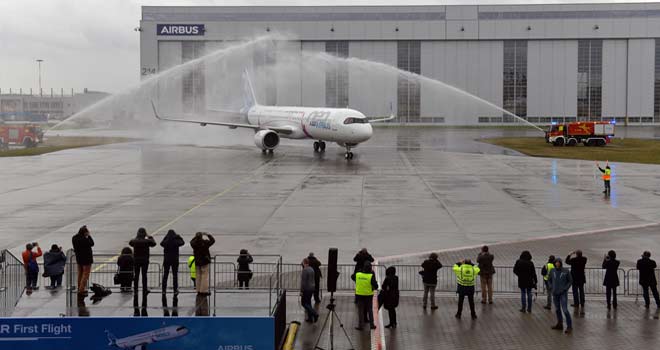 Le premier A321LR effectue son premier vol avec succès Le premier A321LR effectue son premier vol avec succès