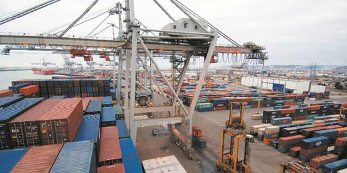 Maroc: L’économie nationale affiche des indicateurs globalement positifs port-commercial-Maroc