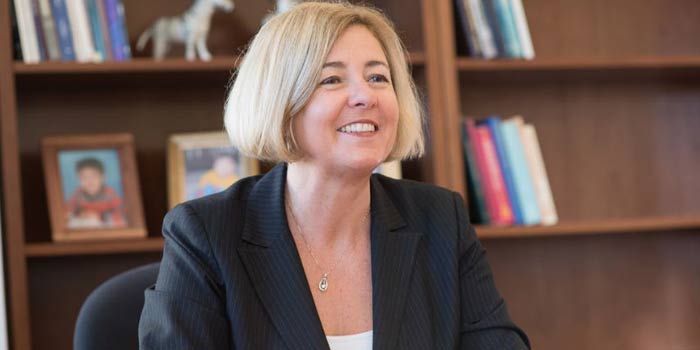 Cameroun : La croissance économique globale devrait atteindre 3,8 % en 2018 Corinne-DelEchat,-FMI