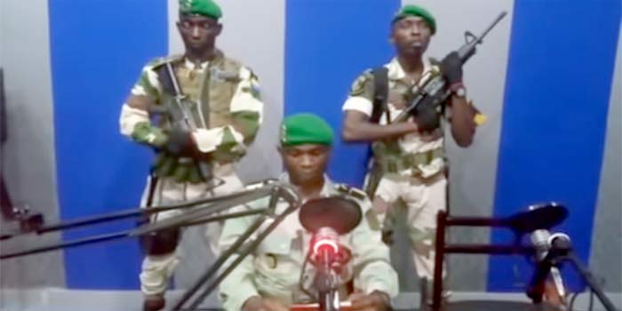 Gabon: Coup d'Etat en cours dirigé par le lieutenant Ondo Obiang Kelly coup-d_etat-e,-cours-au-Gabon