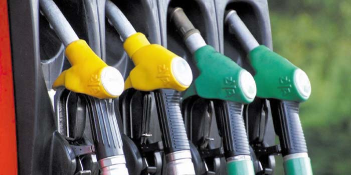 Les prix pétroliers devraient baisser cette année