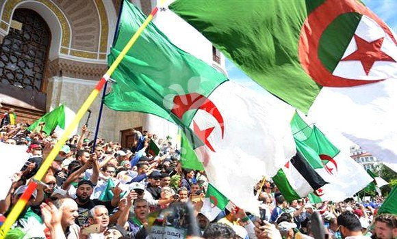 13e vendredi de manifestation: mobilisation massive pour un « changement radical »