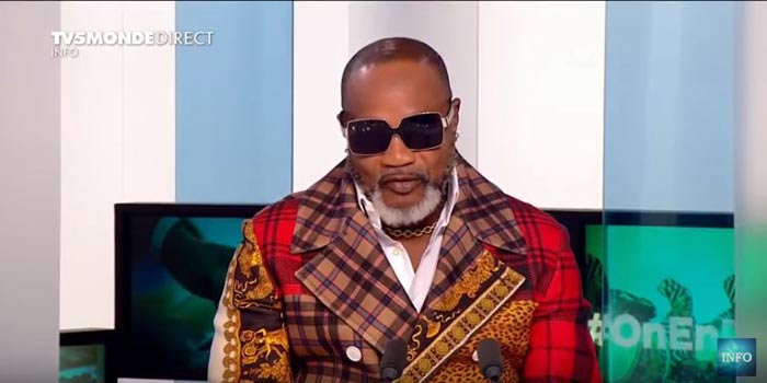 Koffi Olomidé présente son nouvel opus, « Elegance », sur  le plateau de TV5Monde