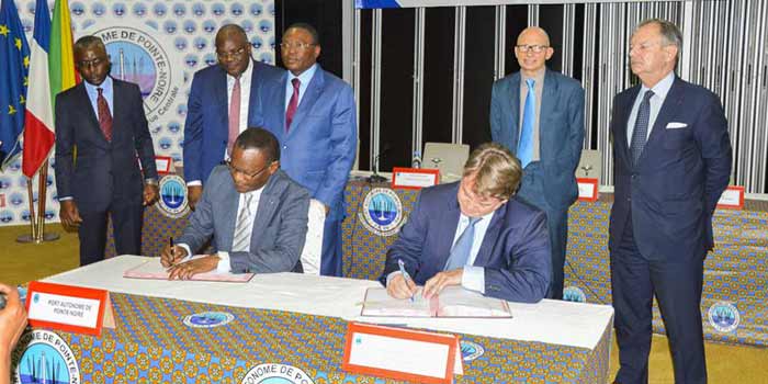Signature de deux Conventions de financement entre le gouvernement congolais et l’AFD Signature de deux Conventions de financement entre le gouvernement congolais et l’AFD