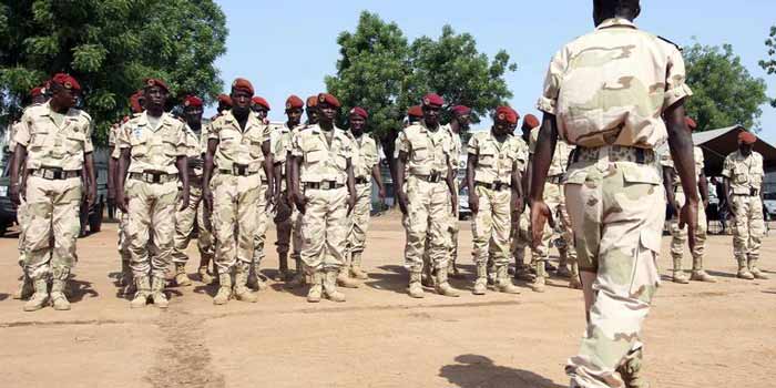 Centrafrique : les militaires redéployés soignent l'image de l'armée auprès des citoyens Soldats-de-l-armee-centrafricaine