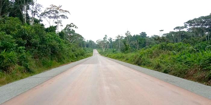 Le Congo et le Cameroun reliés par 300 km de route grâce à la Banque africaine de développement Le Congo et le Cameroun reliés par 300 km de route grâce à la Banque africaine de développement