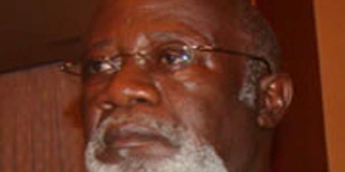 L’écrivain poète Armand MAVINGA TSAFUNENGA rend hommage à l’artiste sculpteur congolais Alfred LIYOLO LIMBE M’PUANGA