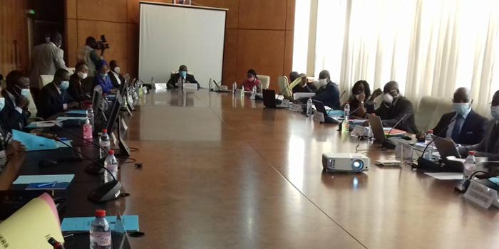 Congo. Michel Dzombala : «Les banques se portent bien malgré la crise».