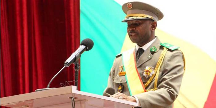 Mali : le colonel Assimi Goïta investi président de transition
