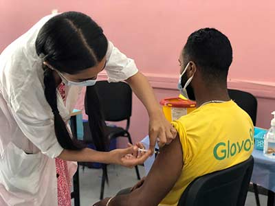 Glovo consolide sa campagne de vaccination par un nouveau centre de vaccination à Casablanca