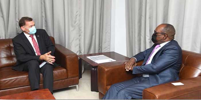 Le Ministre des Finances Nicolas Kazadi et Roger Denzer ont échangé sur la conclusion du programme économique entre la RDC et le FMI