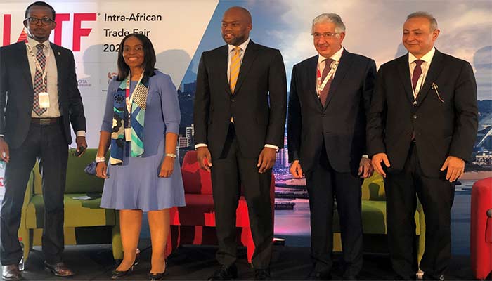 Table-ronde-de-haut-niveau-sur-l_harmonisation-des-normes-pour-les-produits-pharmaceutiques-et-les-dispositifs-medicaux-en-Afrique-pendant-l_ATF-2021-a-Durban