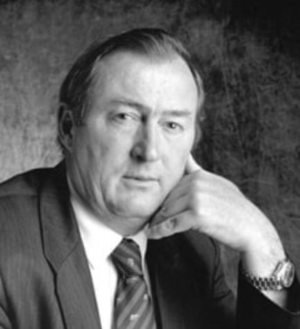 Dr RICHARD LEAKEY