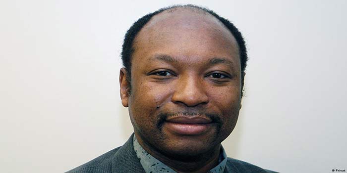 Yves Ekué Amaïzo: les sanctions occidentales vont renforcer les échanges entre la Russie et l’Afrique