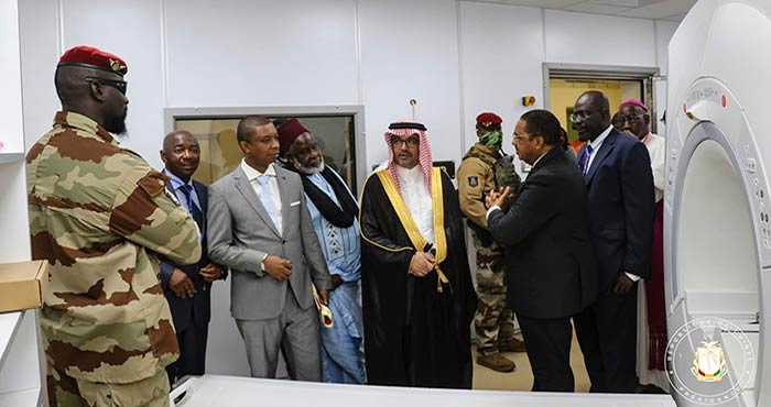 Guinée/Infrastructures: Le Colonel Mamadi Doumbouya procède à l&rsquo;inauguration de l&rsquo;hôpital national Donka