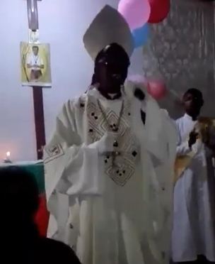 RD Congo. Abus des insignes et de la liturgie catholiques ( SUITE)