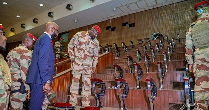 Guinée. Palais du Peuple: le Chef de l&rsquo;Etat constate le niveau d&rsquo;avancement des travaux de rénovation