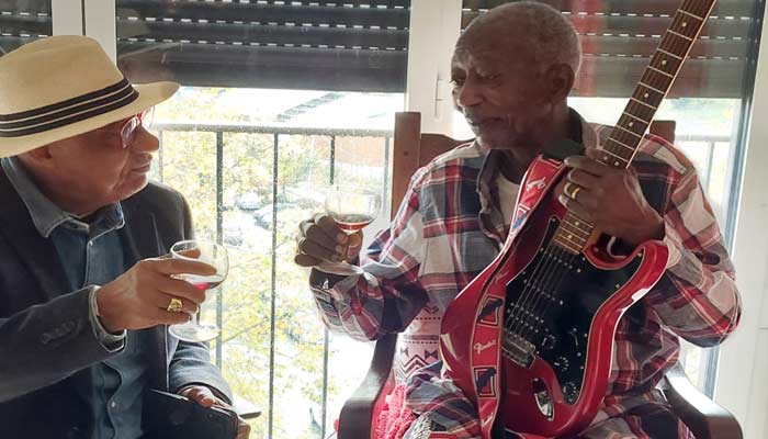 Congo Terre des Légendes. Il se bat pour la vie