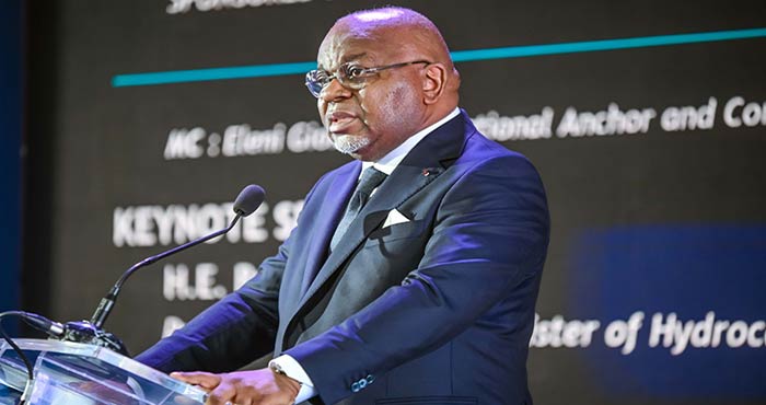 Bruno Jean-Richard Itoua reçoit le prix Mohammed S. Barkindo pour l&rsquo;ensemble de sa carrière lors de la Semaine africaine de l&rsquo;énergie 2022