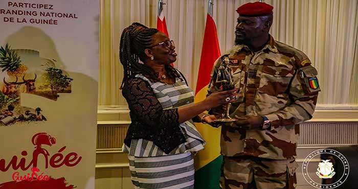 Guinée/Palais Mohammed V: le Chef de l&rsquo;Etat reçoit des émissaires du Président du Faso