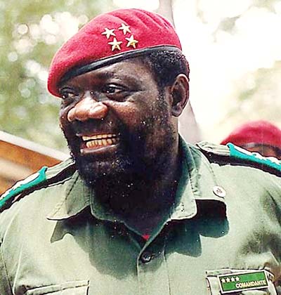 Quatre mauvais souvenirs de Jonas SAVIMBI sur les officiels congolais Quatre mauvais souvenirs de Jonas SAVIMBI sur les officiels congolais