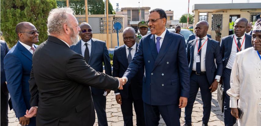 Coopération Bénin-Niger : Mohamed BAZOUM visite les infrastructures portuaires de Cotonou