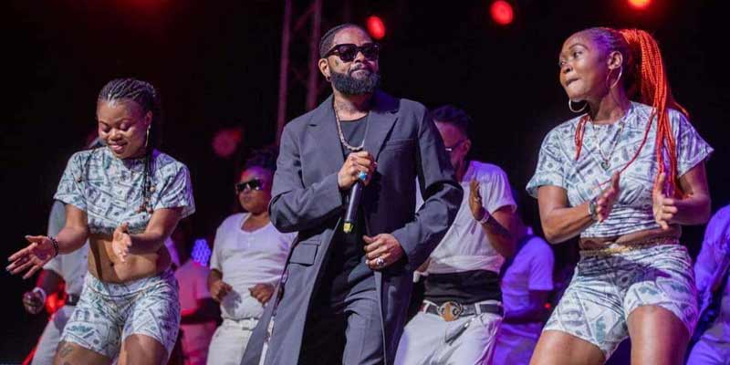 FEMUA 2023: Prestations remarquables de Ferre Gola à Abidjan et à Bouaké FEMUA 2023: Prestations remarquables de Ferre Gola à Abidjan et à Bouaké