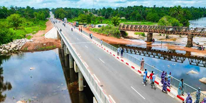 Guinée : inauguration de la route Coyah-frontière de la Sierra Leone, construite avec l’appui de la Banque africaine de développement et de l’Union européenne