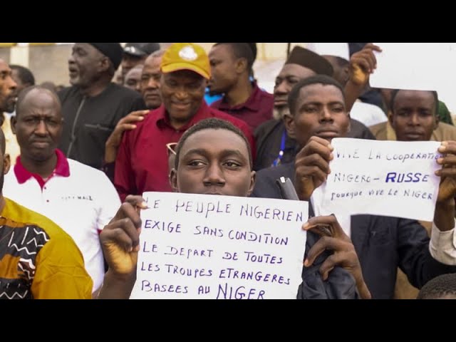 Niger : les militaires putschistes adoubés par la rue