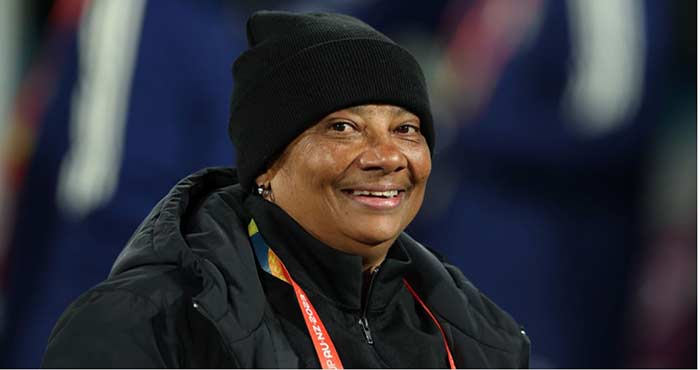 Ellis, a exhorté les acteurs économique et politique à s&rsquo;impliquer et à investir dans le football féminin